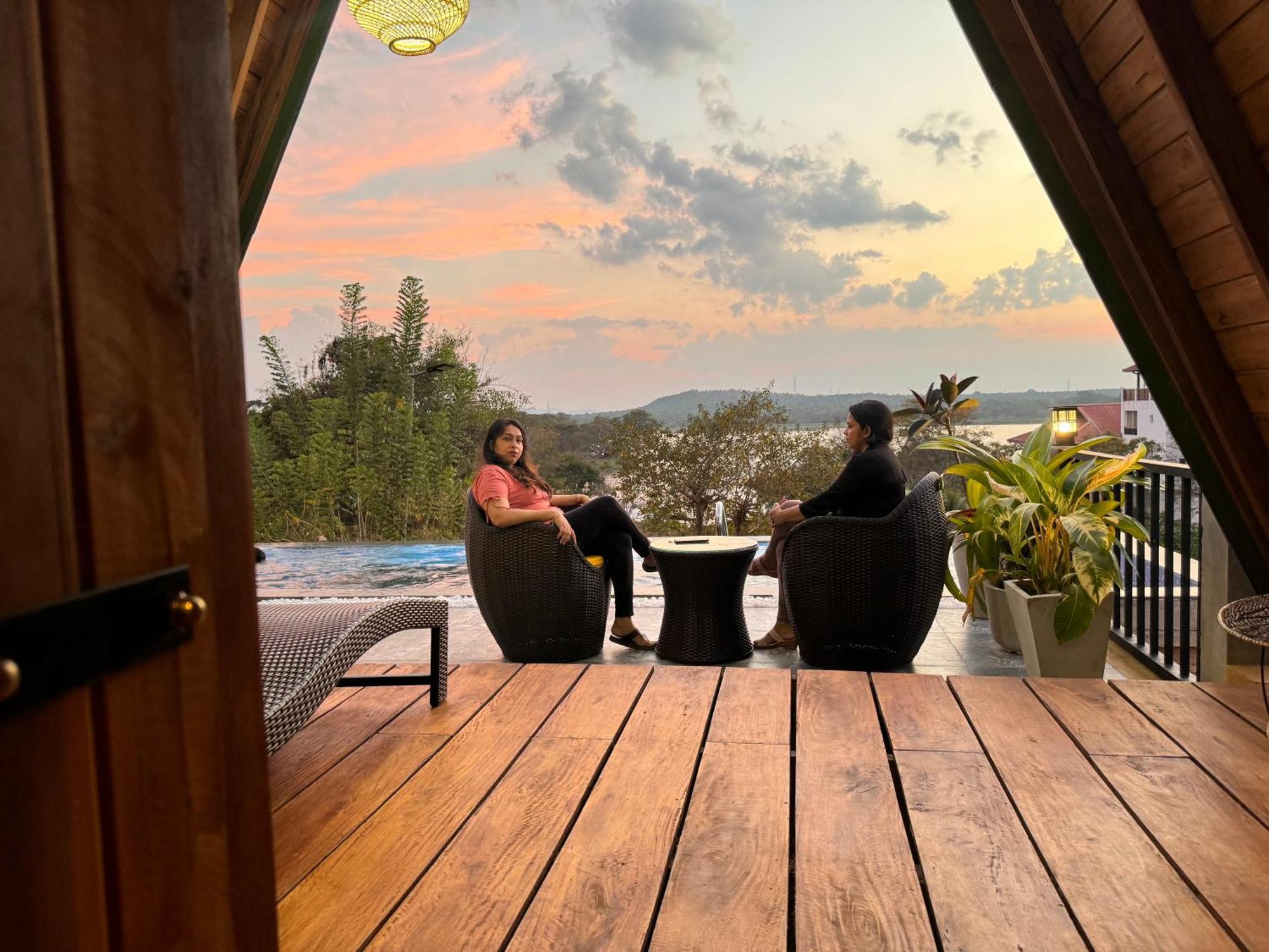 Sundown Lake Hotel & Spa Habarana Dış mekan fotoğraf