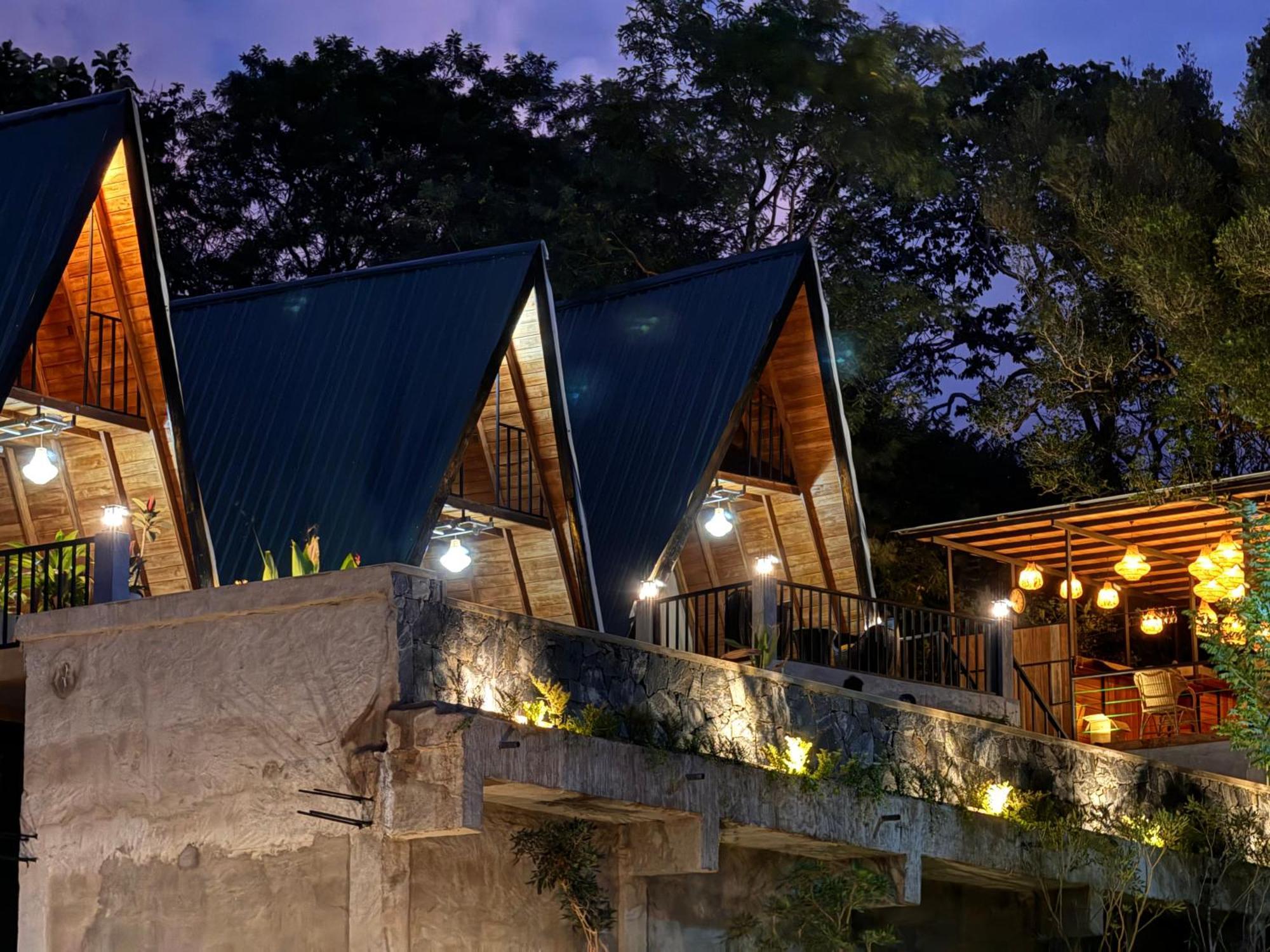 Sundown Lake Hotel & Spa Habarana Dış mekan fotoğraf