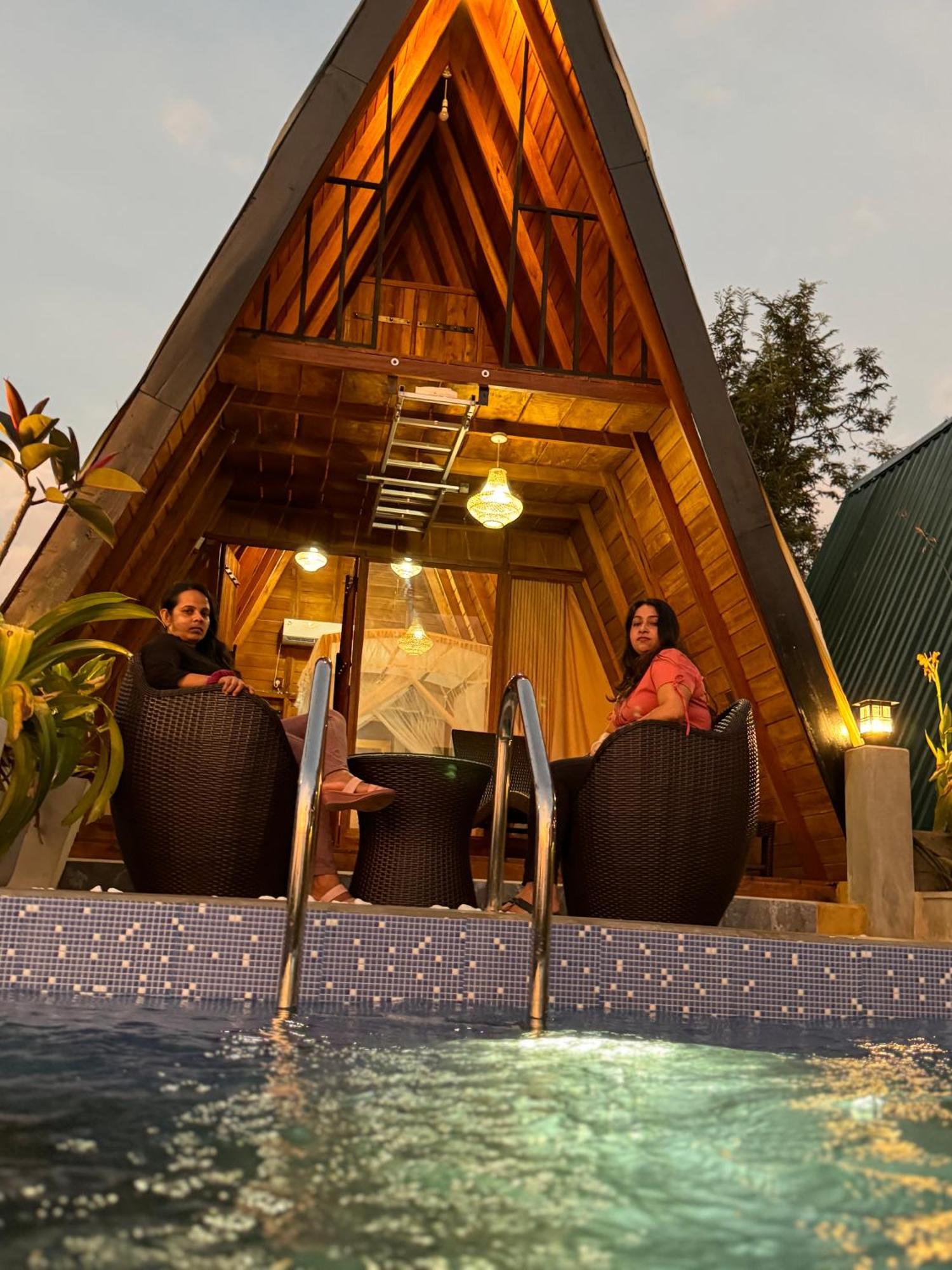 Sundown Lake Hotel & Spa Habarana Dış mekan fotoğraf