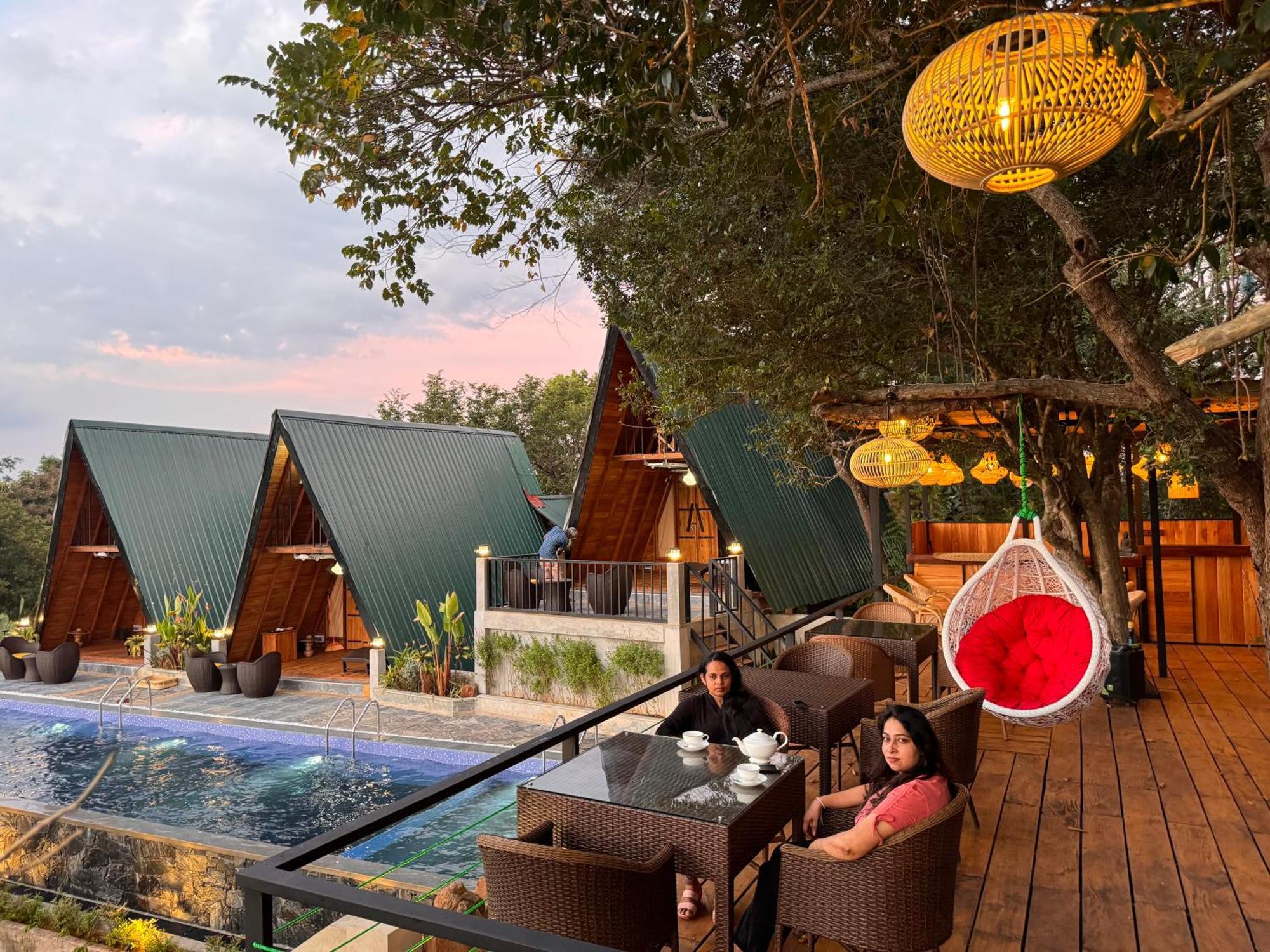 Sundown Lake Hotel & Spa Habarana Dış mekan fotoğraf